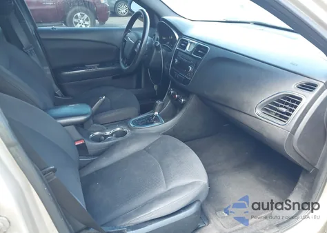 2014 Chrysler 200 Lx из США, поврежденный, VIN 1C3CCBAB3EN170383